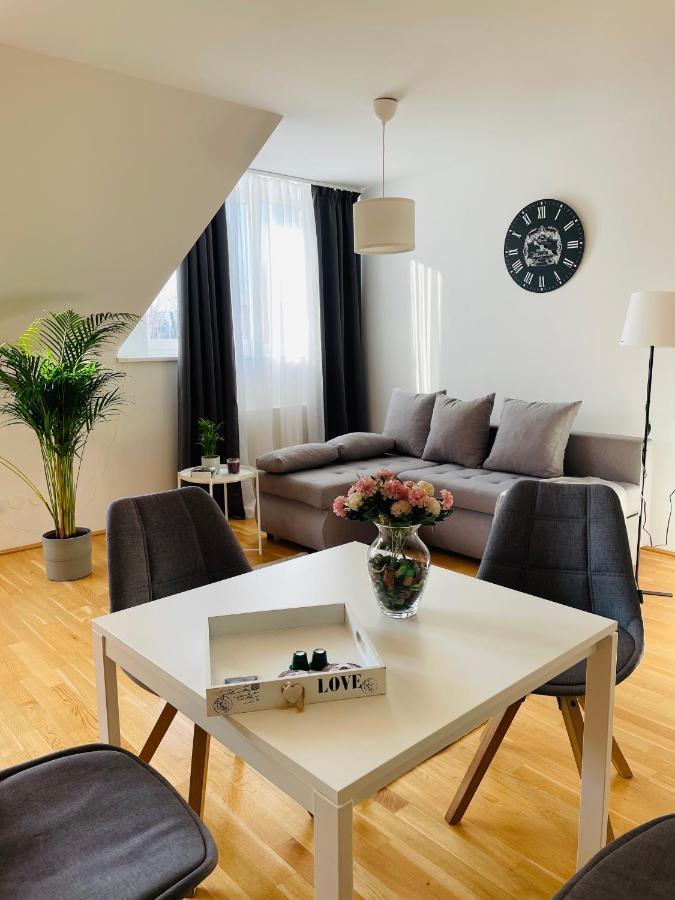 Vic Apartment Виена Екстериор снимка
